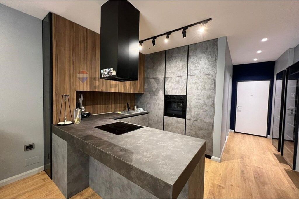 APARTAMENT 2+1 NE SHITJE LIQENI THATE