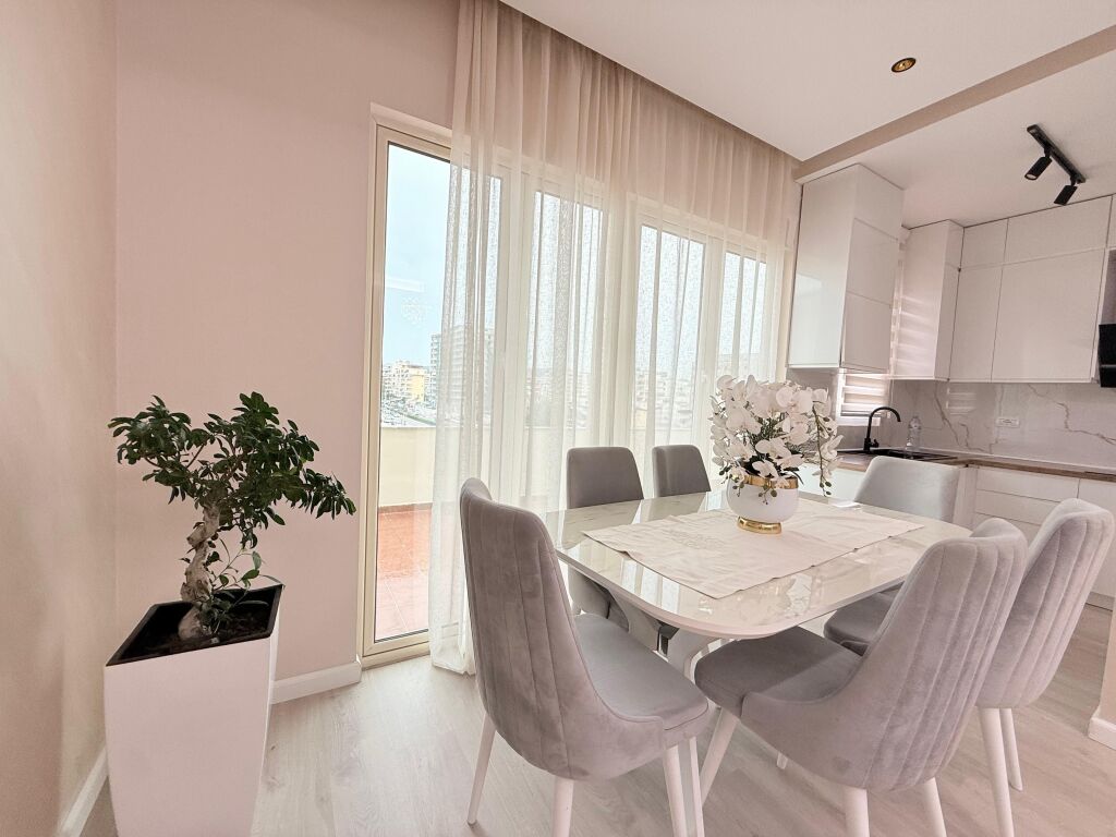 APPARTAMENTO 2+1+2 IN AFFITTO – TRANSBALLKANICA, VLORË