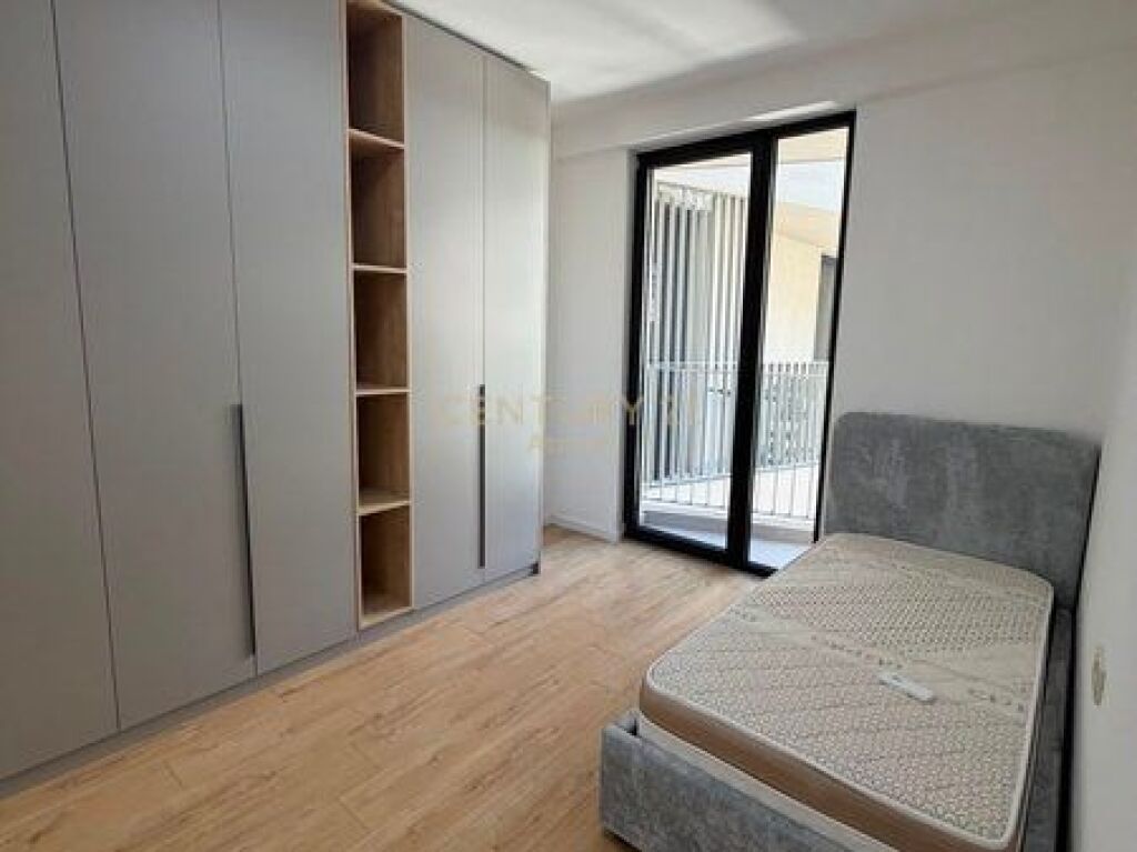 AFFITTIAMO APPARTAMENTO 3+1 CON POSTO AUTO VICINO A MINE PEZA!