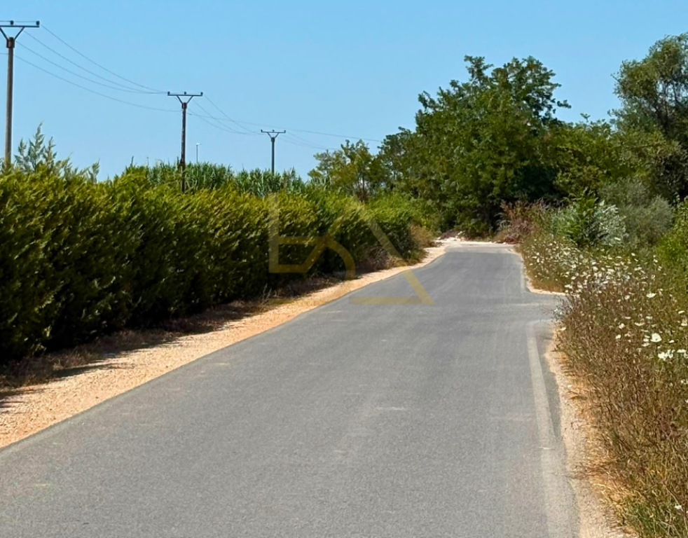 Tokë për Shitje – Valias, Pranë Aeroportit, Tiranë