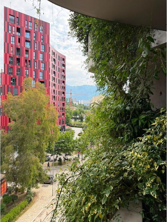 AMBIENTE ELITARIO IN VENDITA IN LION RESIDENCE – IDEALE PER UFFICI, RESIDENZA E INVESTIMENTO