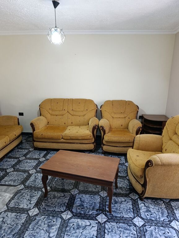 Affitto | Apartament 2 + 1 | Shkolla Bashkuar | 400 €/mese