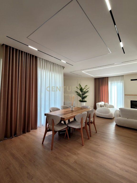 🏡 Villa di lusso in affitto a Green Valley – Privacy, spazio e comfort in una delle zone più richieste di Tirana.