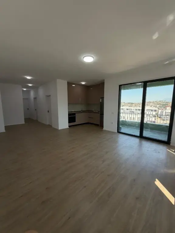 Appartamento 3+1 in affitto – Via 5 Maji 650 mila leke