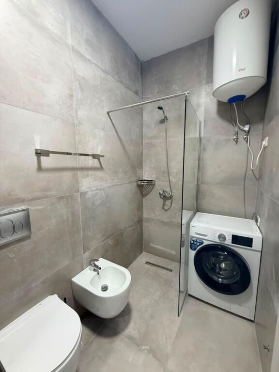 Jepet me qira apartament 1+1 ne 5 Maj