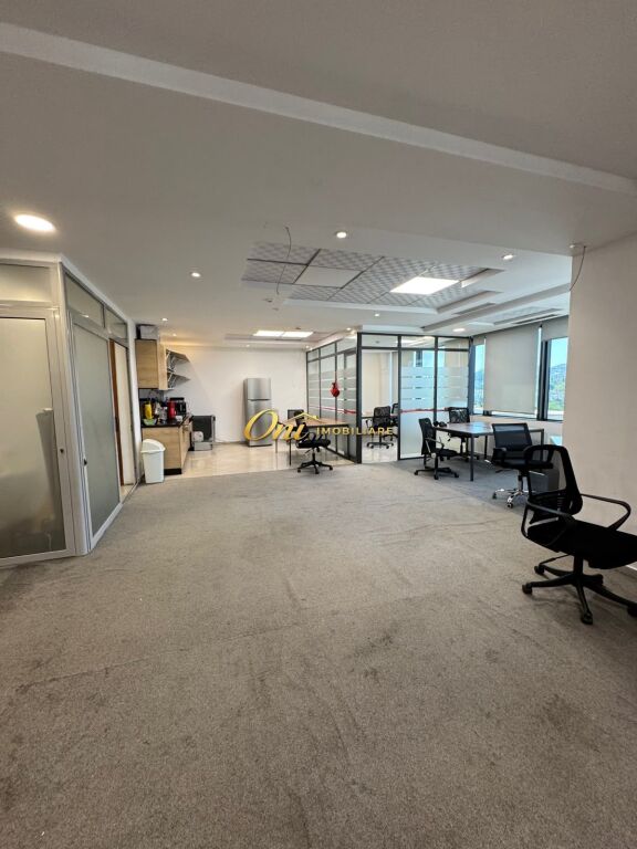 OFFICE FOR RENT, BOULEVARD OF THE MARTYRS OF THE NATION  