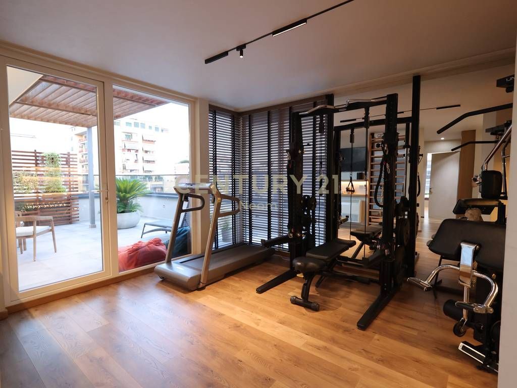 UNIQUE PENTHOUSE FOR SALE IN THE HEART OF THE FORMER BLOCK Exclusive Penthouse – A New Standard of Luxurious Living!