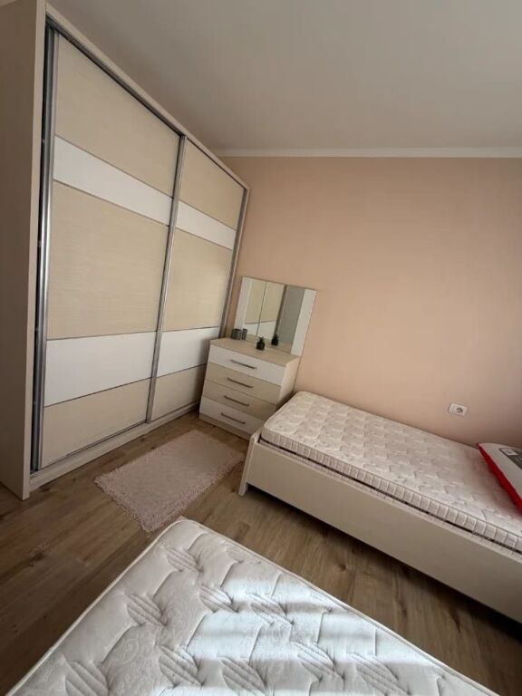 For RENT 1+1 ASTIR
