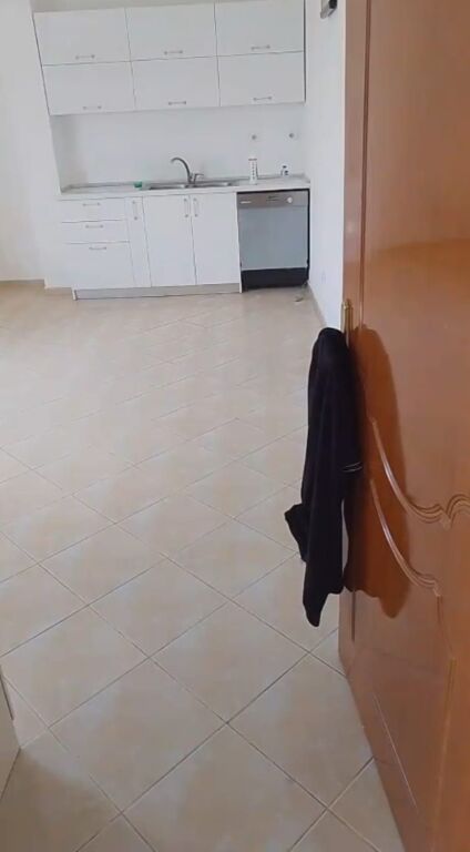 Affitto | Apartament 2 + 1 | Rruga Jordan Misja | 350 €/mese