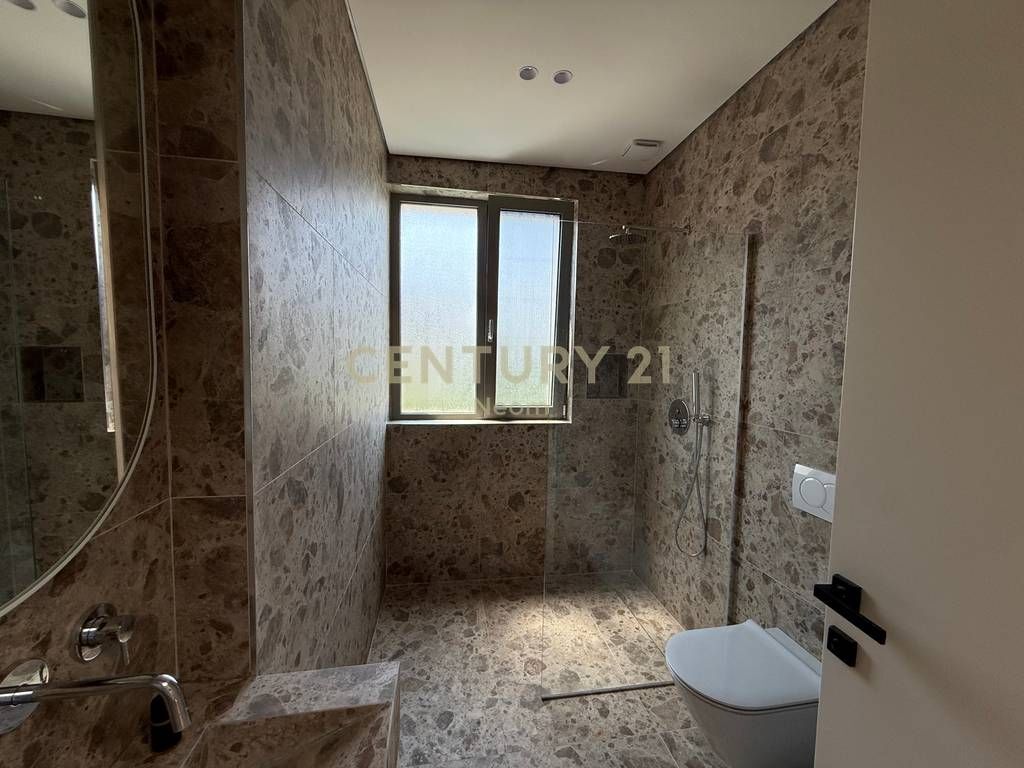 Villa with private pool for rent – Dry Lake
