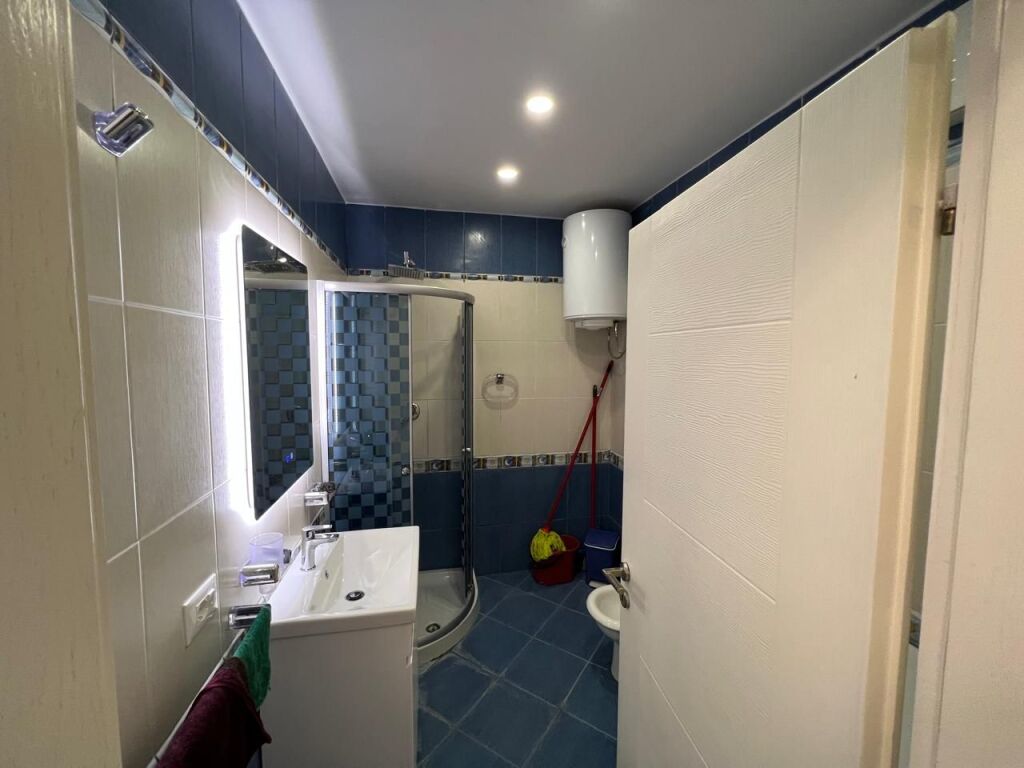 Kodra e diellit 1 Jepet apartament 2+1 me qera