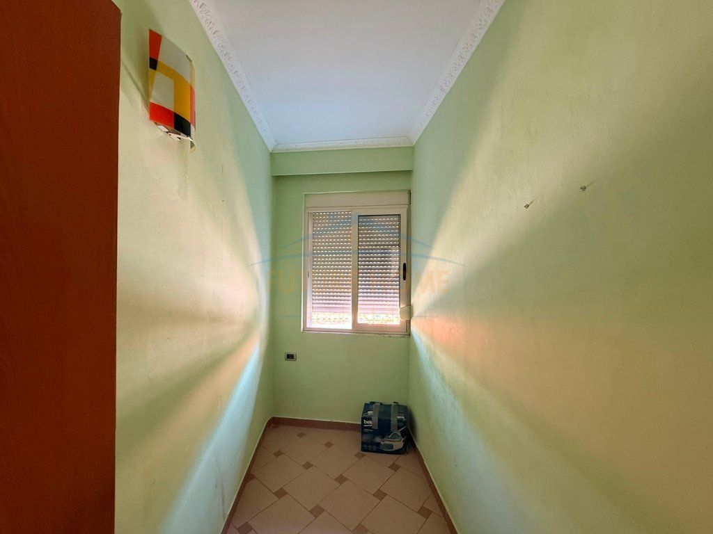 Rent, Apartment 1+1+Studio, Bogdanëve Street