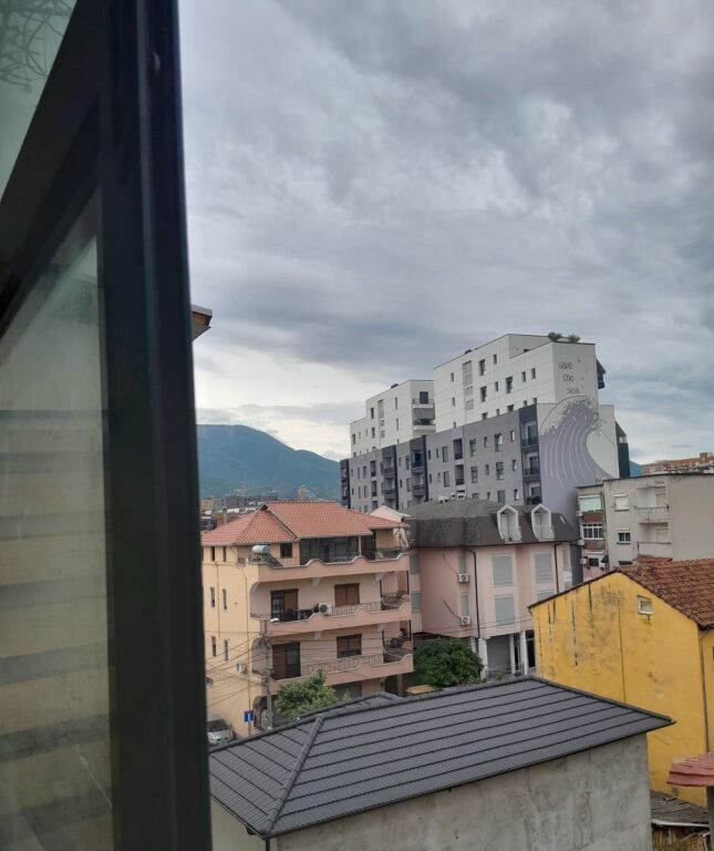 Qera | Apartament 1 + 1 | Rruga Bardhyl | 380 €/muaj