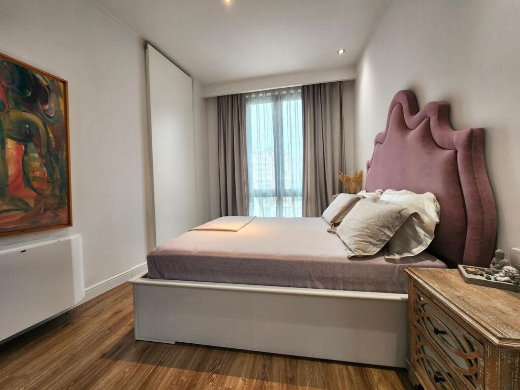 ME QERA: Apartament Luksoz 2+1+2WC | 110 m² | Park Gate – Rruga e Elbasanit / Ambasada Amerikane || 150,000 Leke/Muaj