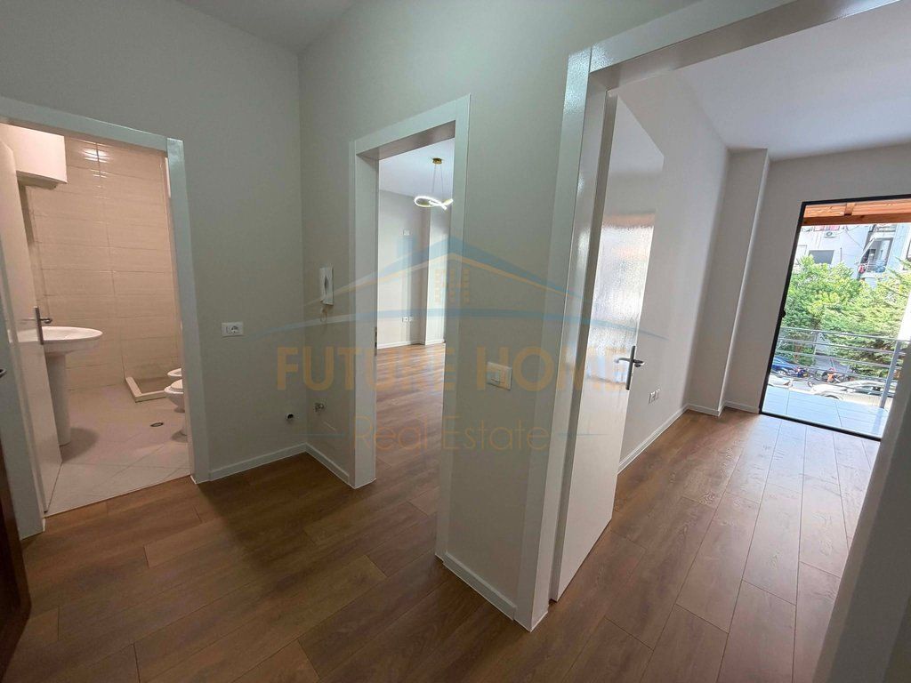 Shitet, Apartament 1+1, Unaza e Re . UNA72125