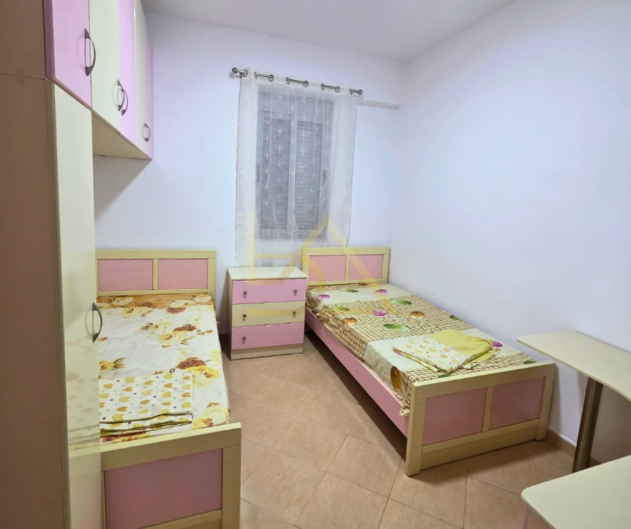 Apartament 2+1 me Qira – Lagjja 13, Plazh, Durrës