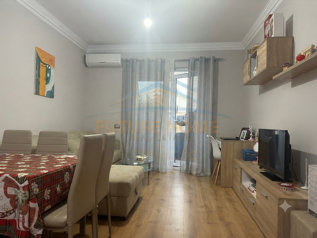 Shitet, Apartament 1+1, Unaza e Re, Tiranë