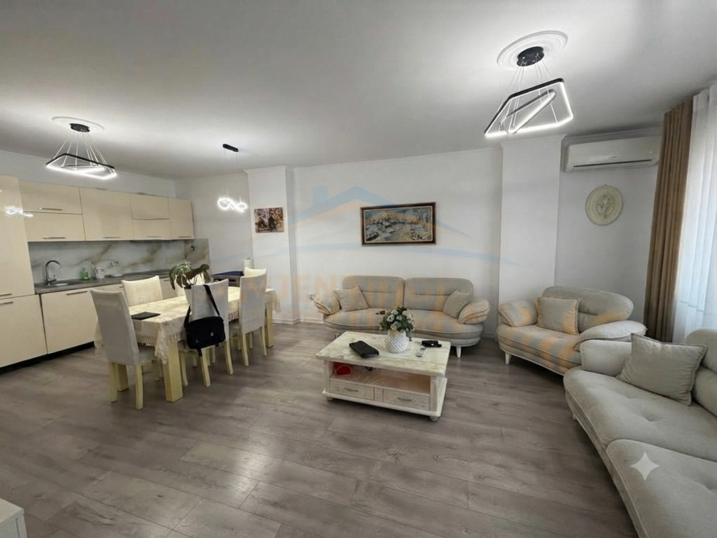 Shitet, Apartament 2+1, Pallatet Cabej, Misto Mame