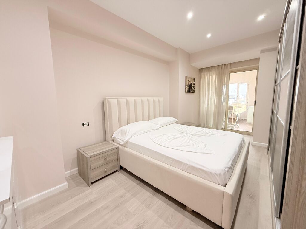 APPARTAMENTO 2+1+2 IN AFFITTO – TRANSBALLKANICA, VLORË