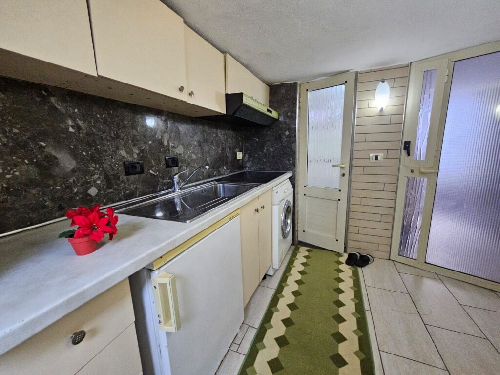 Qera | Apartament 1 + 1 | Rruga 5 Maji | 370 €/muaj