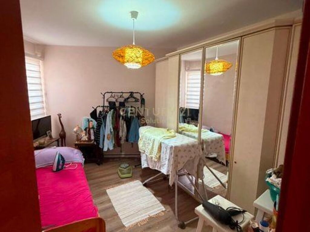 APARTAMENT 3+1+2 PER SHITJE PRANE THESARIT, FRESK!