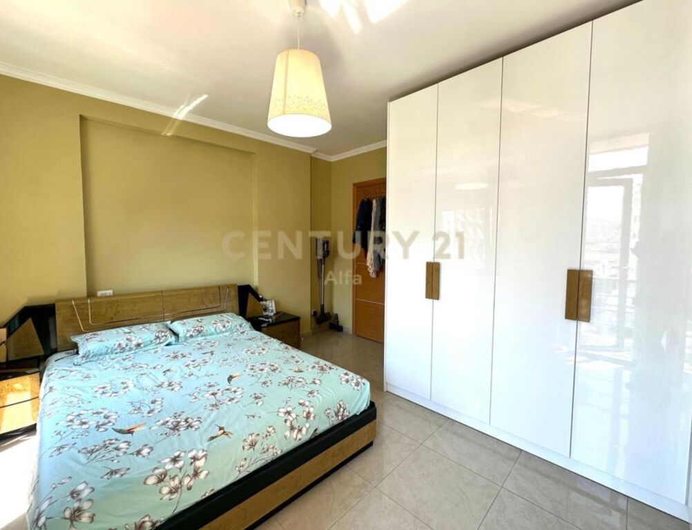 Apartament 2+1+2+Studio per Shitje