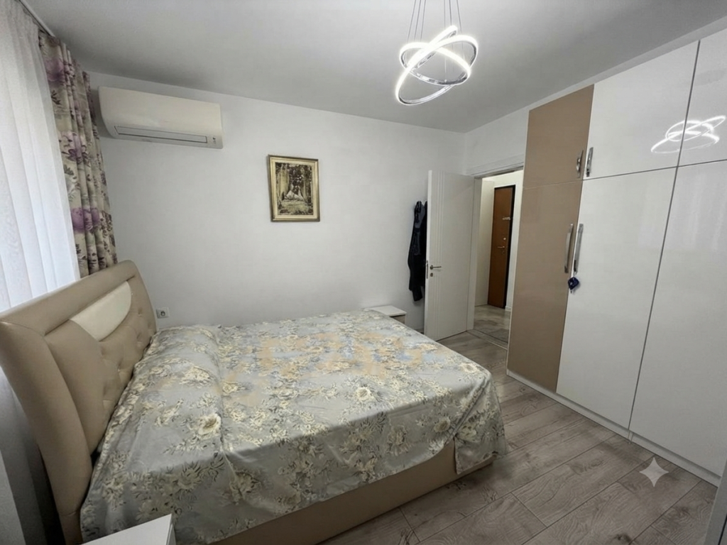 Shitet, Apartament 2+1, Pallatet Cabej, Misto Mame