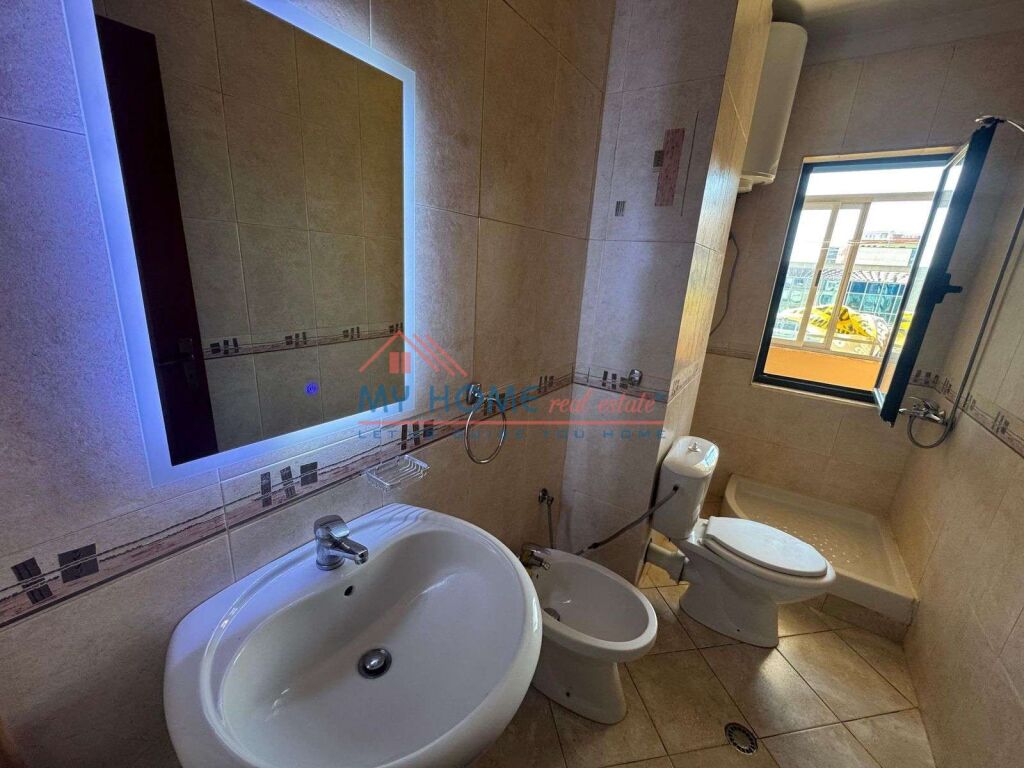 Apartament 1+1 me qera tek Kompleksi Usluga