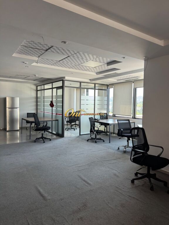OFFICE FOR RENT, BOULEVARD OF THE MARTYRS OF THE NATION  
