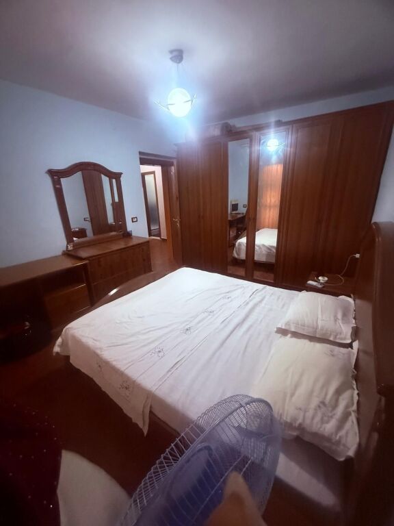 Qera | Apartament 2 + 1 | Shkolla e Bashkuar | 500 €/muaj