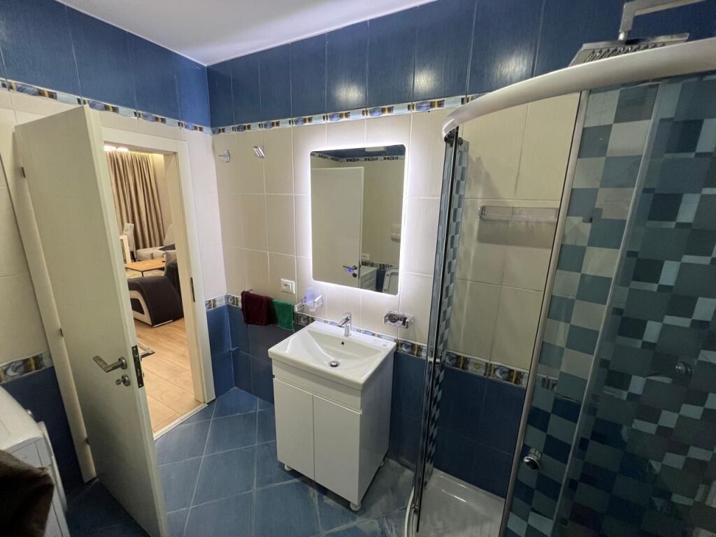 Kodra e diellit 1 Jepet apartament 2+1 me qera