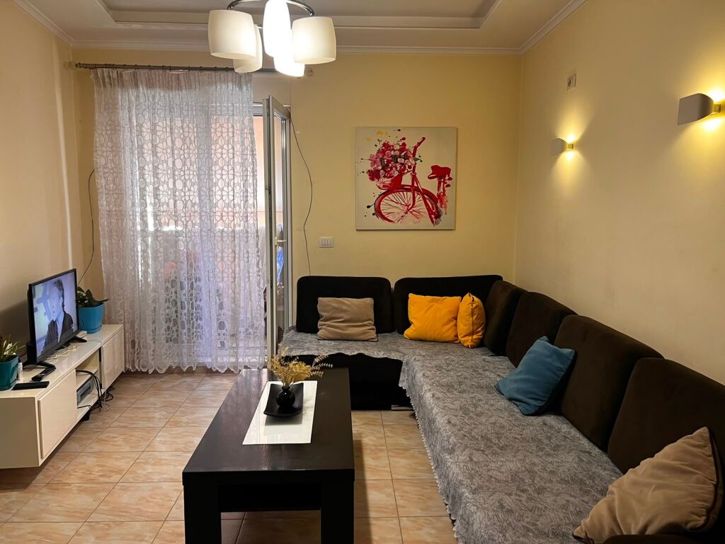 VENDESI APPARTAMENTO 2+1, 21 DICEMBRE