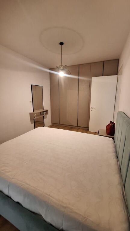 🔹Jepet apartament 1+1 prane Gener 2 , Spak, rruga Jordan Misja. 🏢I sapo mobiluar, i pa banuar me pare  