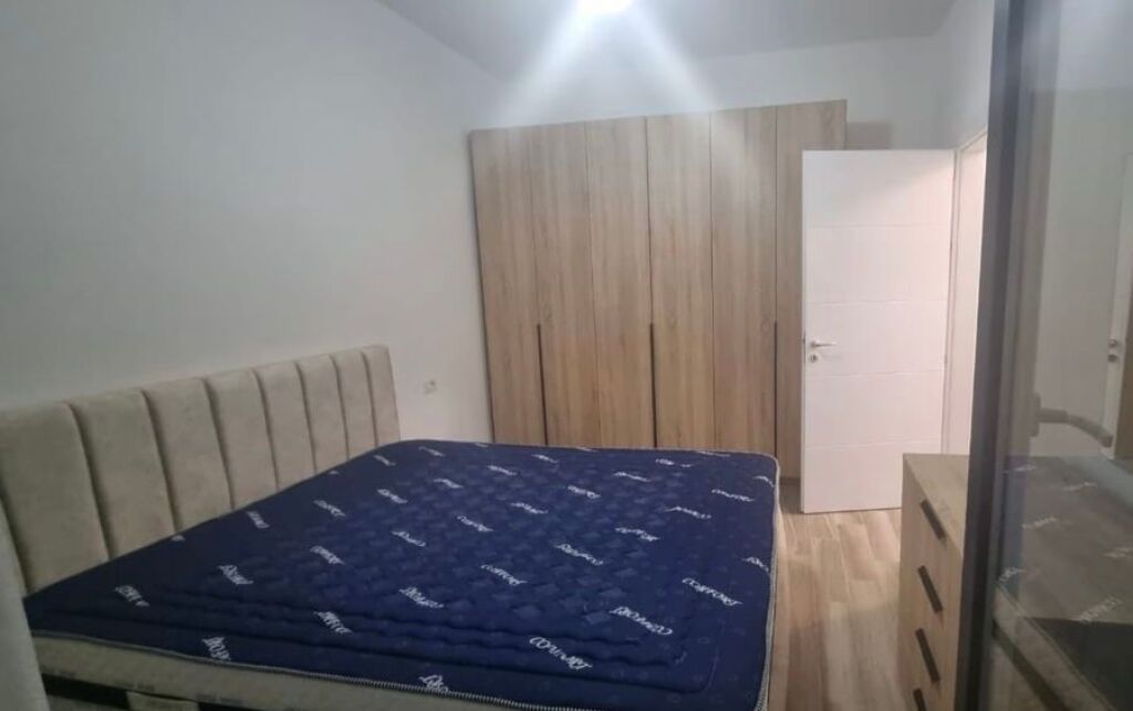 For rent 1+1 Fusha e Aviacionit 500 thousand lek
