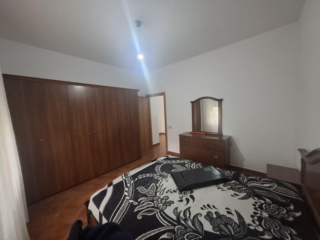 AFFITTASI 1+1 CASA PRIVATA ASTIR 400 MILA LEKE