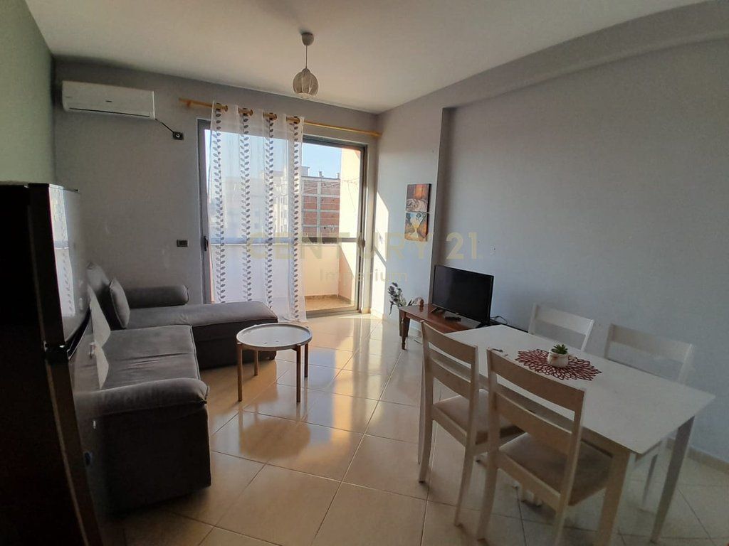 Apartament 1+1 me Qira në Yzberisht!