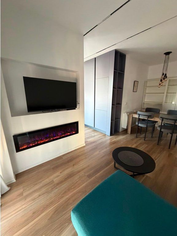 Jepet me qira apartament 2+1+2 + Post Parkimi Ish Tregu Elekrik !