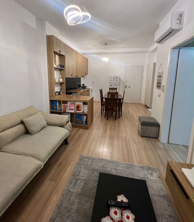 Rr”Jordan Misja”, appartamento 1+1 in affitto! 45.000 Leke