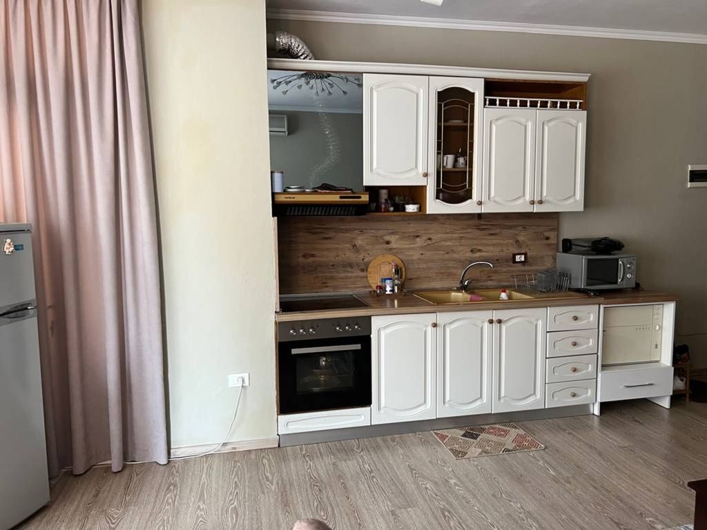 Apartment 2+1+2 - Gallery, Center (17 November)