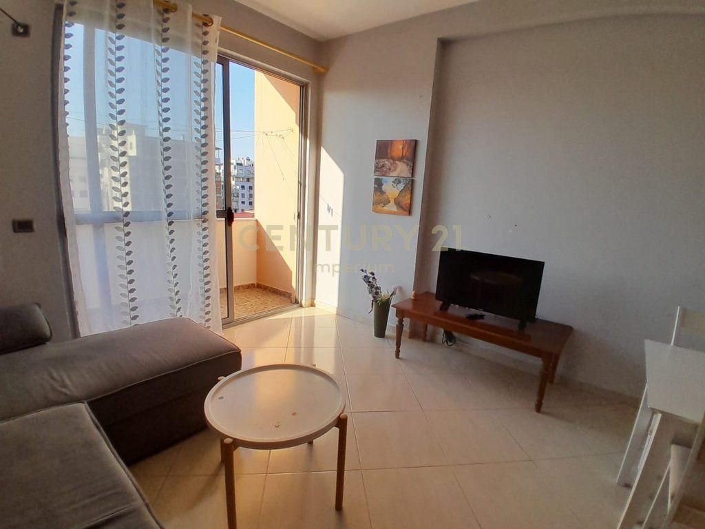 Apartament 1+1 me Qira në Yzberisht!