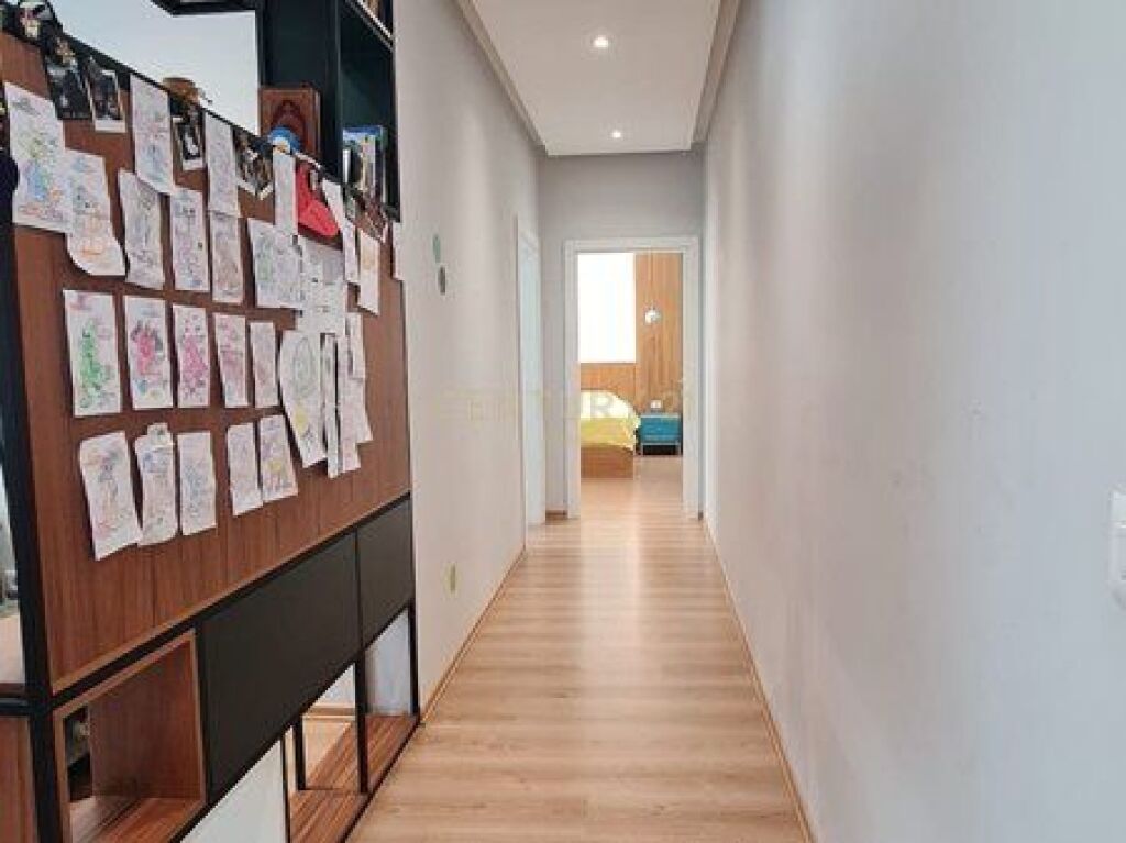 Shitet Apartament 2+1 – Rruga e Elbasanit, Tiranë