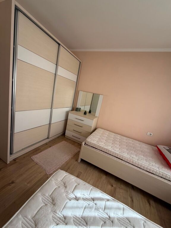 Affittasi 1+1 ad Astir 40.000Leke