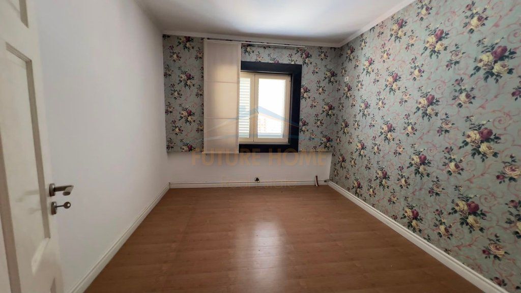 Apartament 3+1+2+Verandë+Poste ParkimI, Fresk.