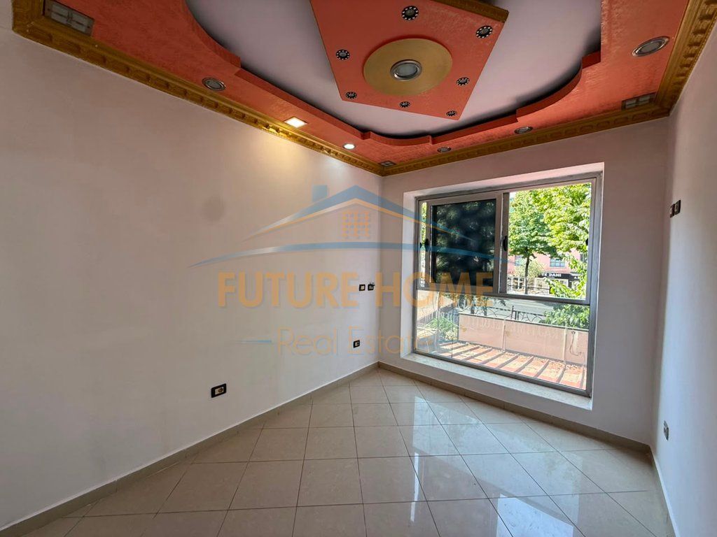 Shitet, Apartament 2+1, Rruga e Durrësit, Tiranë