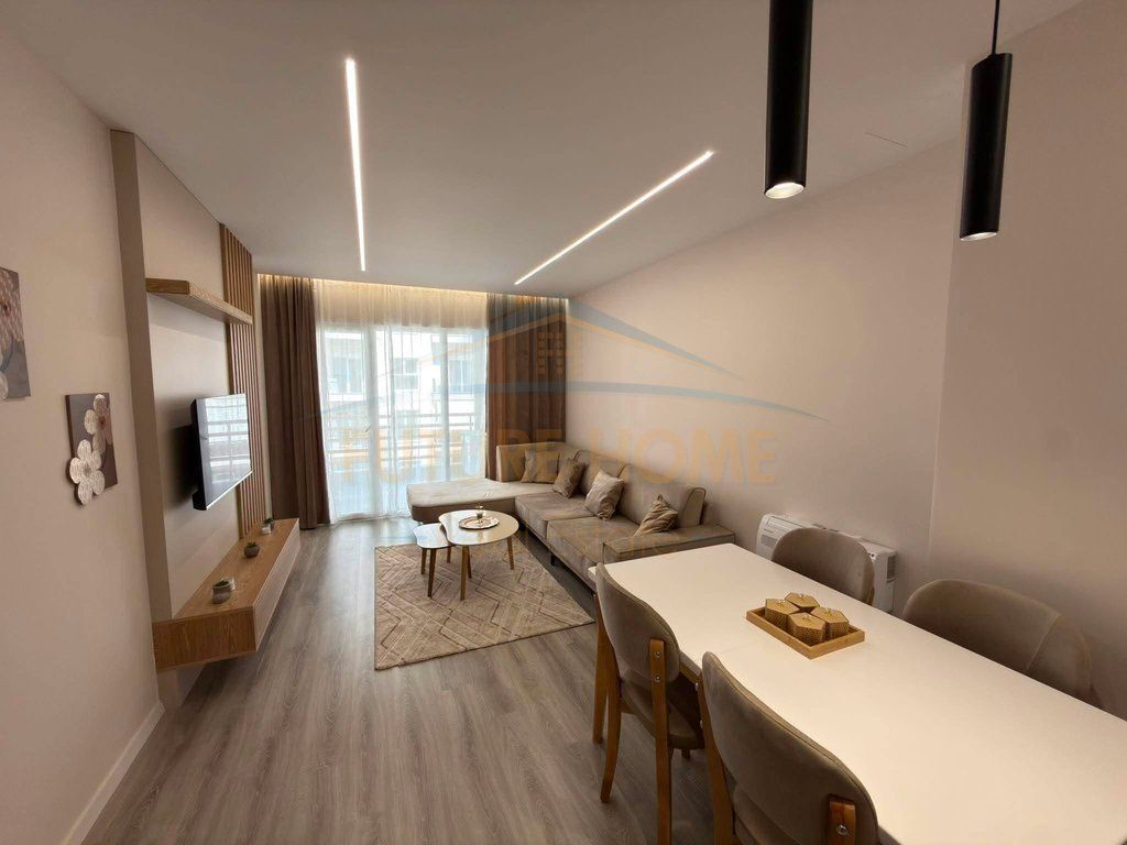 Qera, Apartament 1+1 + Post Parkimi, Kompleksi E88, Rruga Dritan Hoxha
