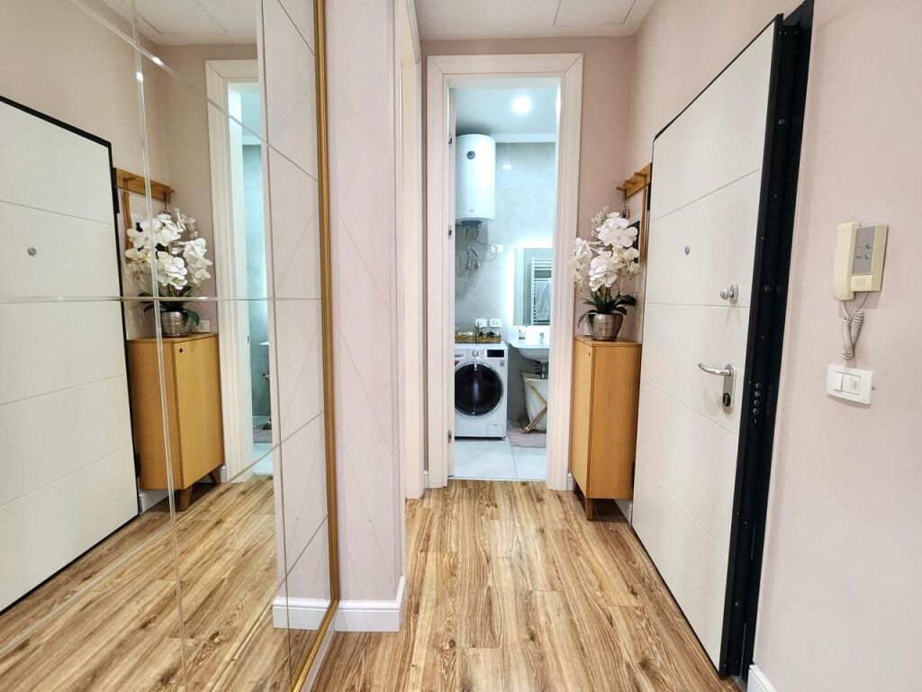ME QERA: Apartament Luksoz 2+1+2WC | 110 m² | Park Gate – Rruga e Elbasanit / Ambasada Amerikane || 150,000 Leke/Muaj