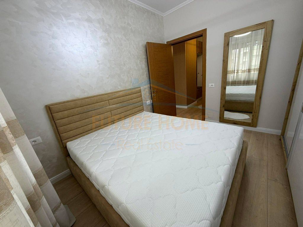 Shitet, Apartament 1+1, Golden Park 3, Rruga e Kavajës