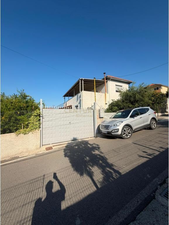 Jepet me Qira Apartament 1+1 ne Babrru