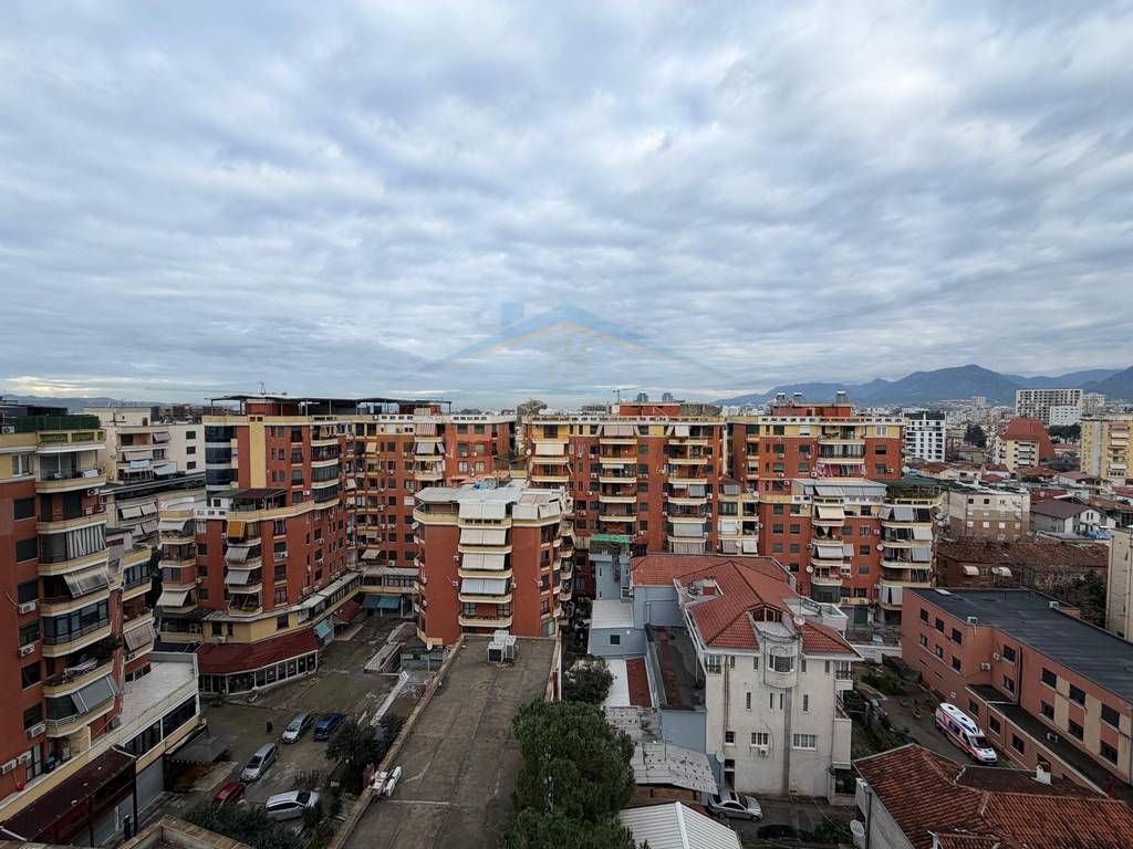 Affitto, Appartamento 2+1, Via Kavaja, Garden Building, Tirana.