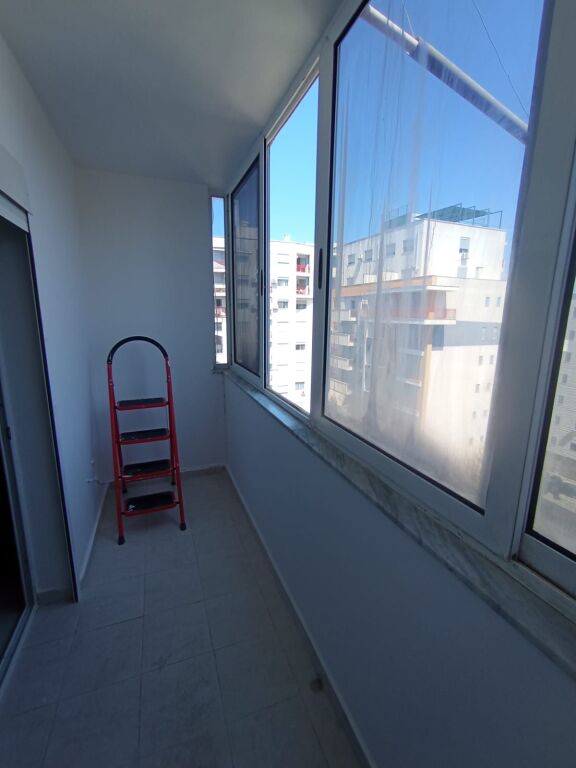 Shitet Apartament 1+1 ne Plazh